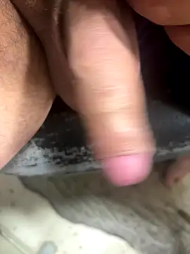 Snapshot of tank32s chatting on September 15, 2025, 2:00 am tank32s online show from September 15, 2025, 2:00 am