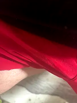 Snapshot of tank32s chatting on September 25, 2025, 7:34 am tank32s online show from September 25, 2025, 7:34 am