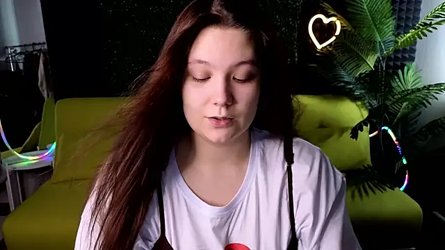 DjennaPalme online show from January 22, 2025, 8:07 am