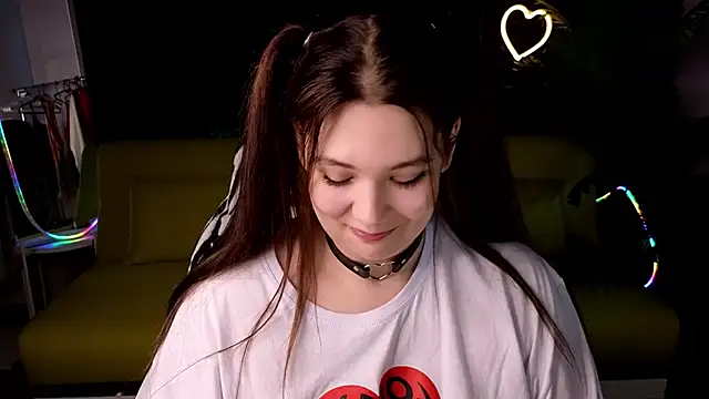 DjennaPalme online show from January 25, 2025, 4:45 am