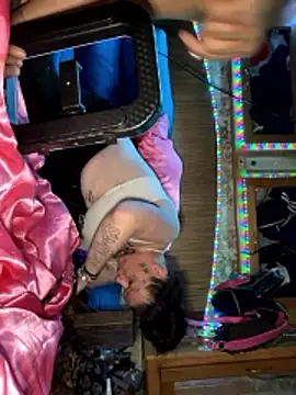 Snapshot of Codybabyy456 chatting on January 19, 2026, 4:11 pm Codybabyy456 online show from January 19, 2026, 4:11 pm