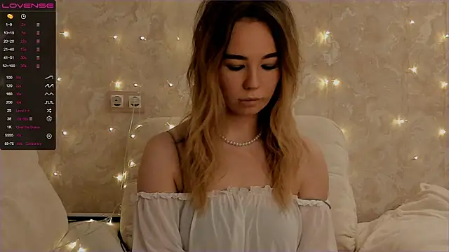 EvaSileZ online show from October 23, 2025, 4:50 pm