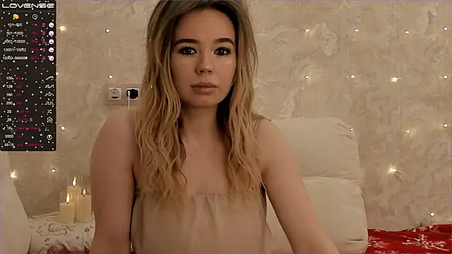 EvaSileZ online show from December 18, 2025, 5:19 pm