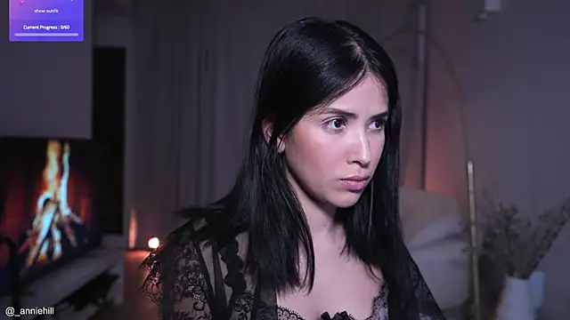 anniehillofficial online show from October 3, 2025, 9:01 pm