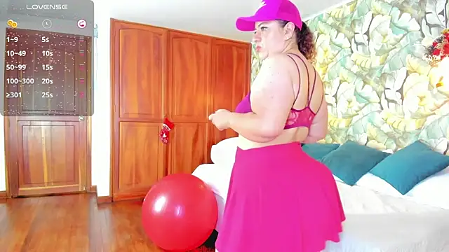 Snapshot of PamelaRizzoo chatting on December 21, 2024, 3:20 pm PamelaRizzoo online show from December 21, 2024, 3:20 pm