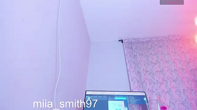 Snapshot of miia-smith97 chatting on July 11, 2026, 9:27 pm miia-smith97 online show from July 11, 2026, 9:27 pm