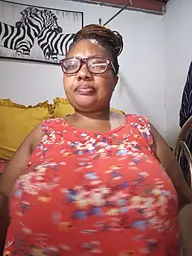 YELLOW BONE online show from June 1, 2026, 8:32 pm