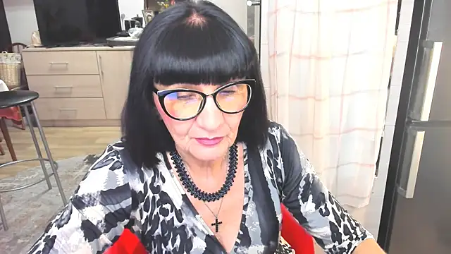 Tina Joness online show from December 5, 2024, 9:06 pm
