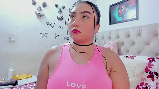 Snapshot of NayaWayne chatting on July 16, 2026, 3:51 pm NayaWayne online show from July 16, 2026, 3:51 pm