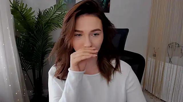 GracefulLook online show from February 28, 2025, 9:58 am