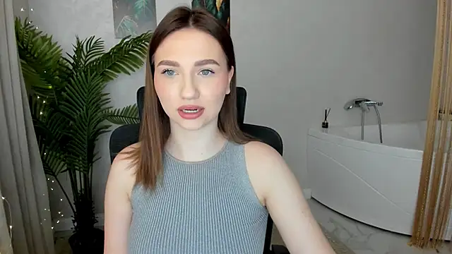 GracefulLook online show from March 4, 2025, 3:22 am