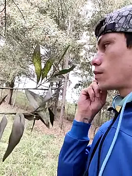 Snapshot of Juam22 chatting on October 29, 2025, 8:43 pm Juam22 online show from October 29, 2025, 8:43 pm