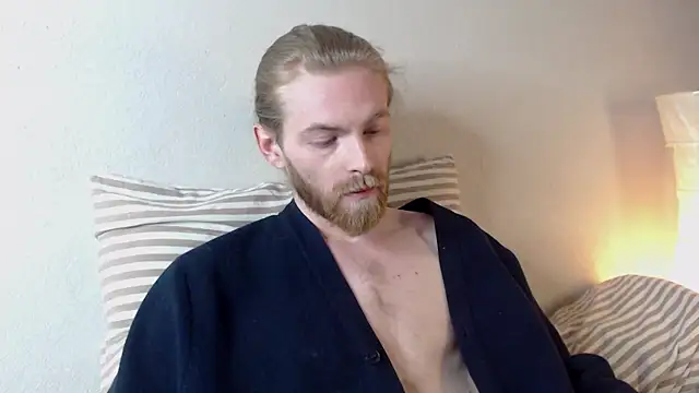 Snapshot of Damien_Bi chatting on February 28, 2025, 1:15 am Damien Bi online show from February 28, 2025, 1:15 am