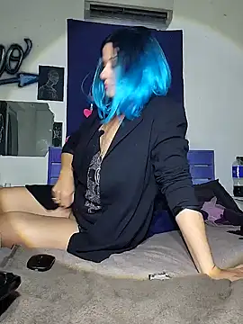 hellocleo40 online show from July 5, 2026, 1:01 am