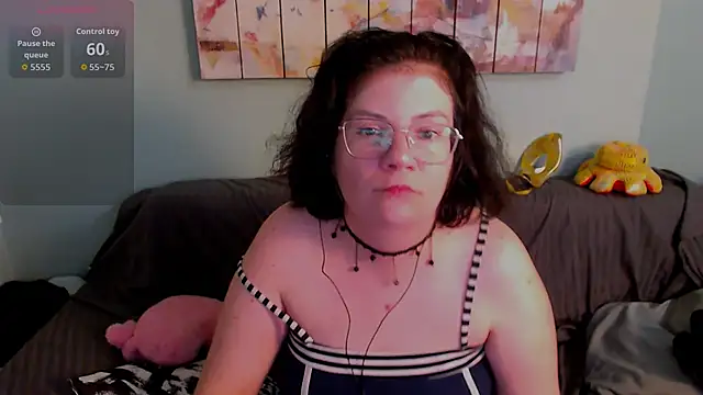 Snapshot of EverlyRays chatting on June 16, 2026, 5:26 pm EverlyRays online show from June 16, 2026, 5:26 pm