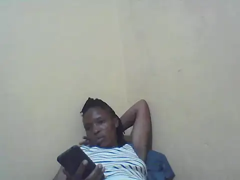 Smillie prety online show from November 22, 2025, 11:09 am