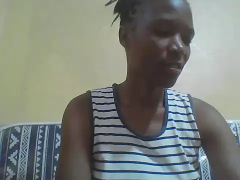 Snapshot of Smillie_prety chatting on April 19, 2026, 8:02 am Smillie prety online show from April 19, 2026, 8:02 am