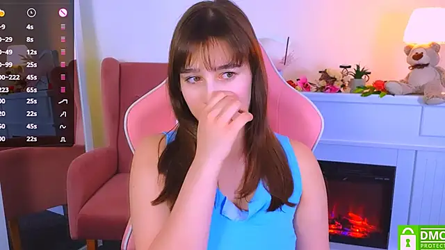  Eliizabeth  online show from February 18, 2025, 3:10 am