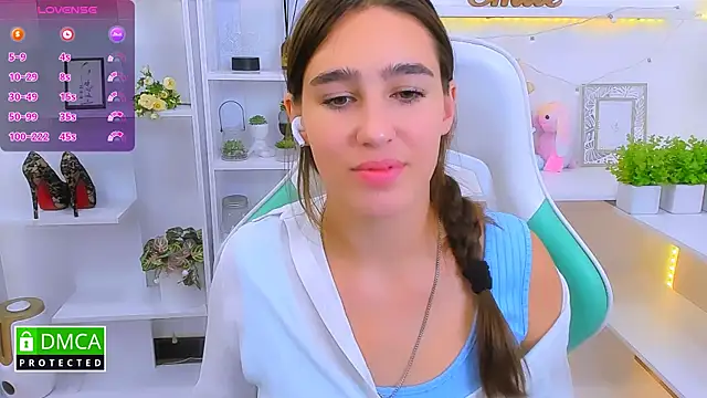  Eliizabeth  online show from September 12, 2025, 9:04 pm