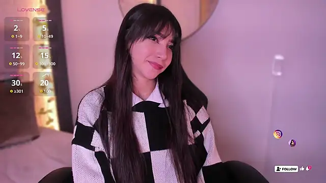 Snapshot of emma_woods_ chatting on December 6, 2024, 3:33 pm emma woods online show from December 6, 2024, 3:33 pm