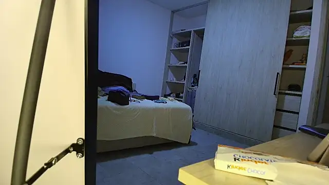 roxana collins online show from March 26, 2026, 3:23 am