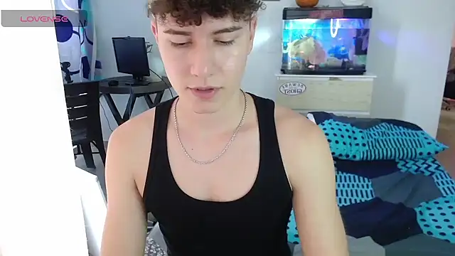 adrian morelly online show from October 18, 2025, 7:47 pm