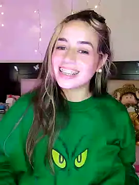 Snapshot of Natalia_Suarez chatting on December 31, 2024, 6:59 am Natalia Suarez online show from December 31, 2024, 6:59 am