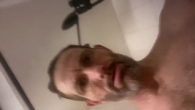 leanjamesdean online show from December 18, 2025, 7:36 am