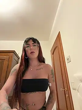 missdirtyhot  online show from May 10, 2026, 6:13 pm