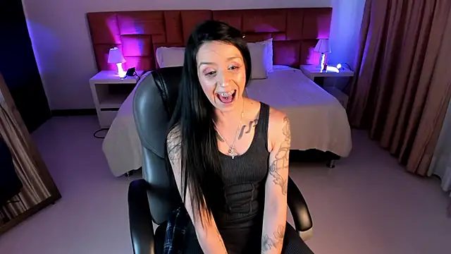 Kristen Garner online show from October 2, 2025, 8:38 pm