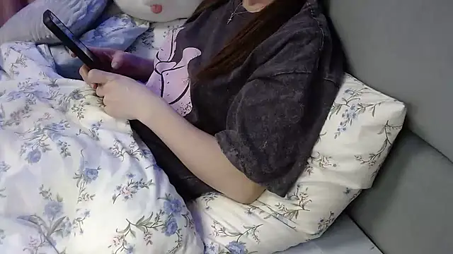 Viktoriiya bald online show from March 8, 2025, 3:35 pm