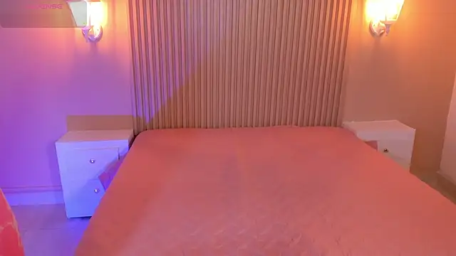 Snapshot of EmilyEvans7 chatting on March 16, 2025, 5:17 pm EmilyEvans7 online show from March 16, 2025, 5:17 pm