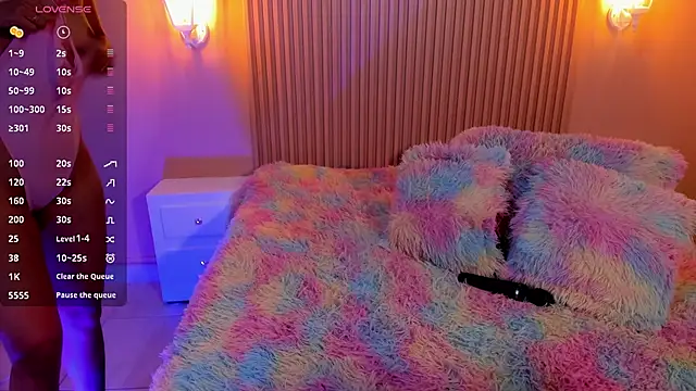 Snapshot of EmilyEvans7 chatting on March 18, 2025, 7:42 pm EmilyEvans7 online show from March 18, 2025, 7:42 pm