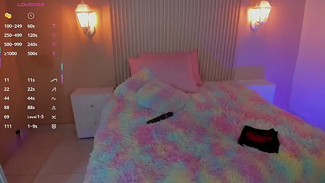 Snapshot of EmilyEvans7 chatting on October 9, 2025, 6:17 pm EmilyEvans7 online show from October 9, 2025, 6:17 pm