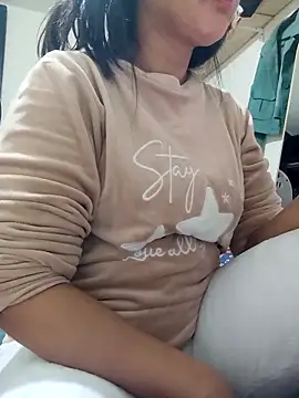 lolo890 online show from December 14, 2025, 12:21 pm