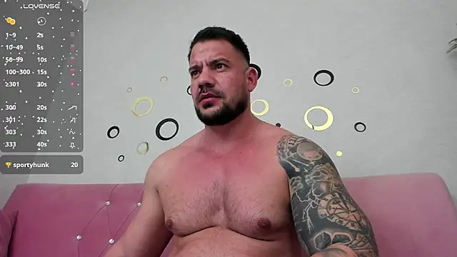 Snapshot of musclemonster31 chatting on February 2, 2025, 6:37 am musclemonster31 online show from February 2, 2025, 6:37 am