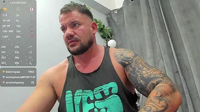 Snapshot of musclemonster31 chatting on February 9, 2025, 6:01 am musclemonster31 online show from February 9, 2025, 6:01 am