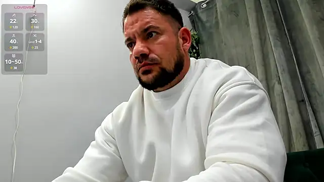 Snapshot of musclemonster31 chatting on February 16, 2025, 8:44 pm musclemonster31 online show from February 16, 2025, 8:44 pm