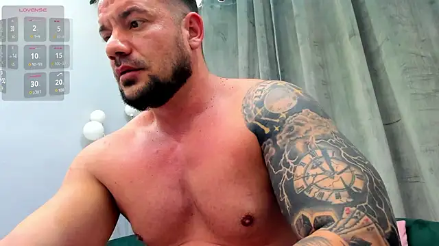 Snapshot of musclemonster31 chatting on February 16, 2025, 11:48 pm musclemonster31 online show from February 16, 2025, 11:48 pm