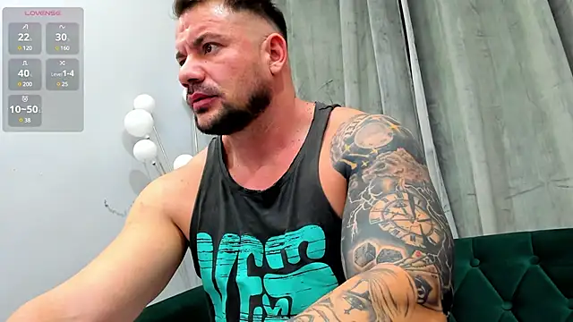 Snapshot of musclemonster31 chatting on February 19, 2025, 10:20 pm musclemonster31 online show from February 19, 2025, 10:20 pm