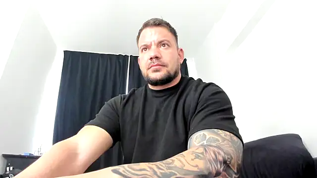 Snapshot of musclemonster31 chatting on February 28, 2025, 11:47 am musclemonster31 online show from February 28, 2025, 11:47 am