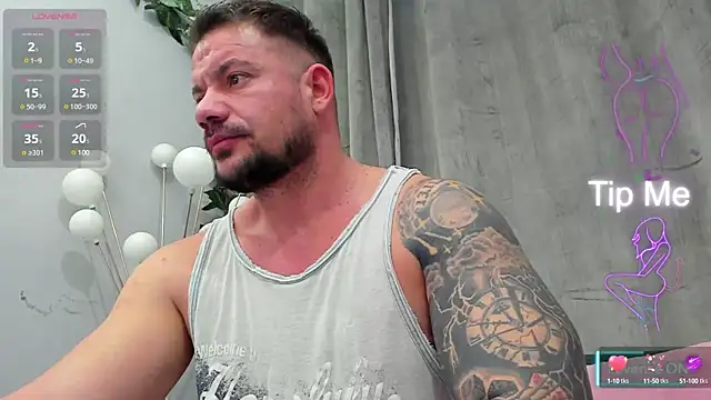 Snapshot of musclemonster31 chatting on March 10, 2025, 10:13 pm musclemonster31 online show from March 10, 2025, 10:13 pm