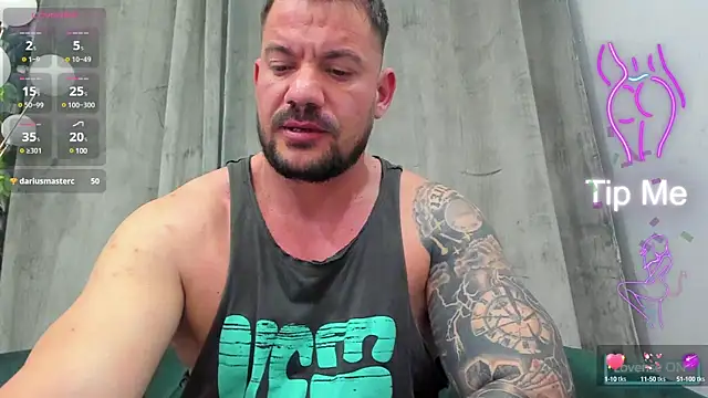 Snapshot of musclemonster31 chatting on March 18, 2025, 2:36 am musclemonster31 online show from March 18, 2025, 2:36 am