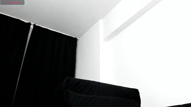 Snapshot of musclemonster31 chatting on September 28, 2025, 2:06 am musclemonster31 online show from September 28, 2025, 2:06 am