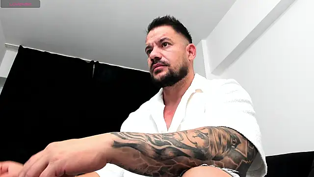 Snapshot of musclemonster31 chatting on October 6, 2025, 9:56 pm musclemonster31 online show from October 6, 2025, 9:56 pm