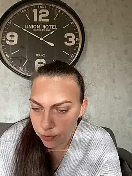 Snapshot of LEAsquirt91 chatting on January 21, 2025, 12:50 pm LEAsquirt91 online show from January 21, 2025, 12:50 pm