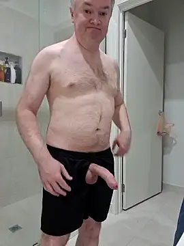 MichOxxford online show from October 2, 2025, 2:02 pm