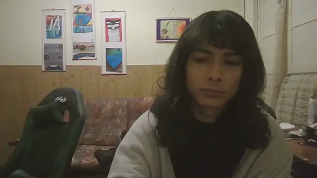 calliemaggotbone online show from November 15, 2025, 9:21 pm