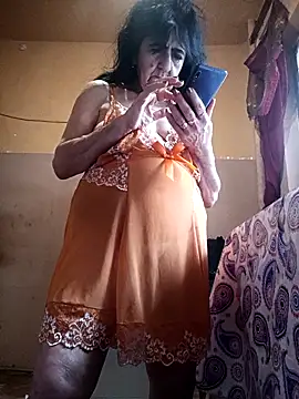 Snapshot of Lovely_Lori chatting on April 14, 2026, 4:18 am Lovely Lori online show from April 14, 2026, 4:18 am