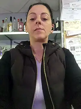 bruneta sexy23 online show from March 17, 2025, 7:35 am